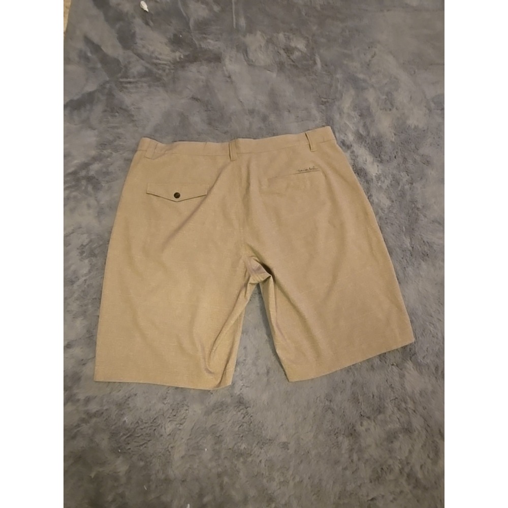 Travis Mathew Mens 38 Brown Plaid Golf Shorts Chino Stretch Performance Boardwal - Picture 2 of 13
